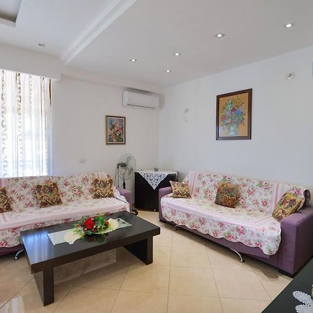 Arijons Apartments Sarandë Buitenkant foto