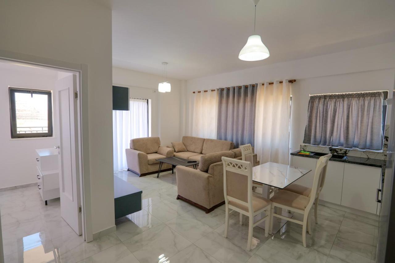 Arijons Apartments Sarandë Buitenkant foto