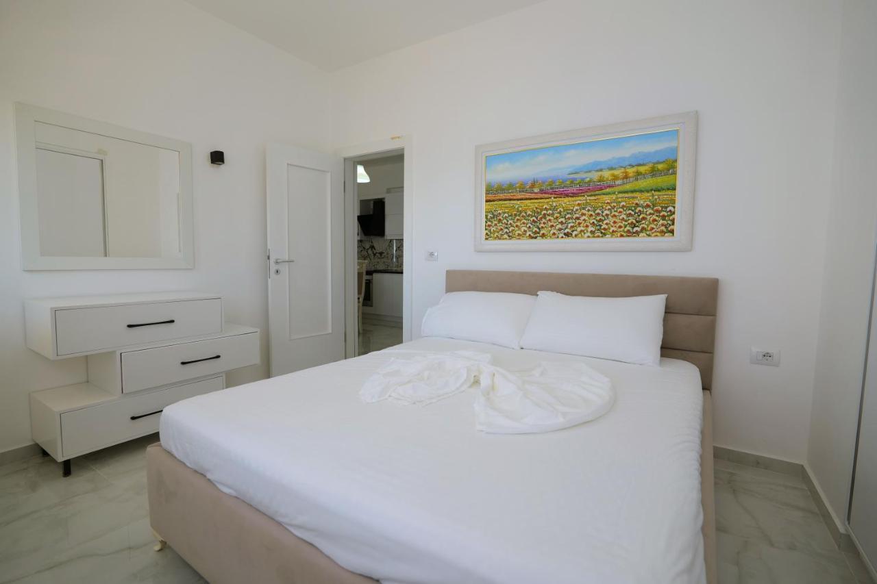 Arijons Apartments Sarandë Buitenkant foto